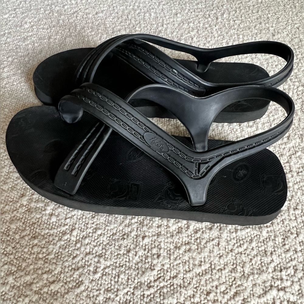 Flojos Black Women's Sandals - Picture 2 of 7